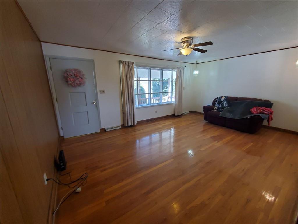 564 Bairdford Road Gibsonia, PA 15044 - Photo 5 of 13 Gallery Image 5