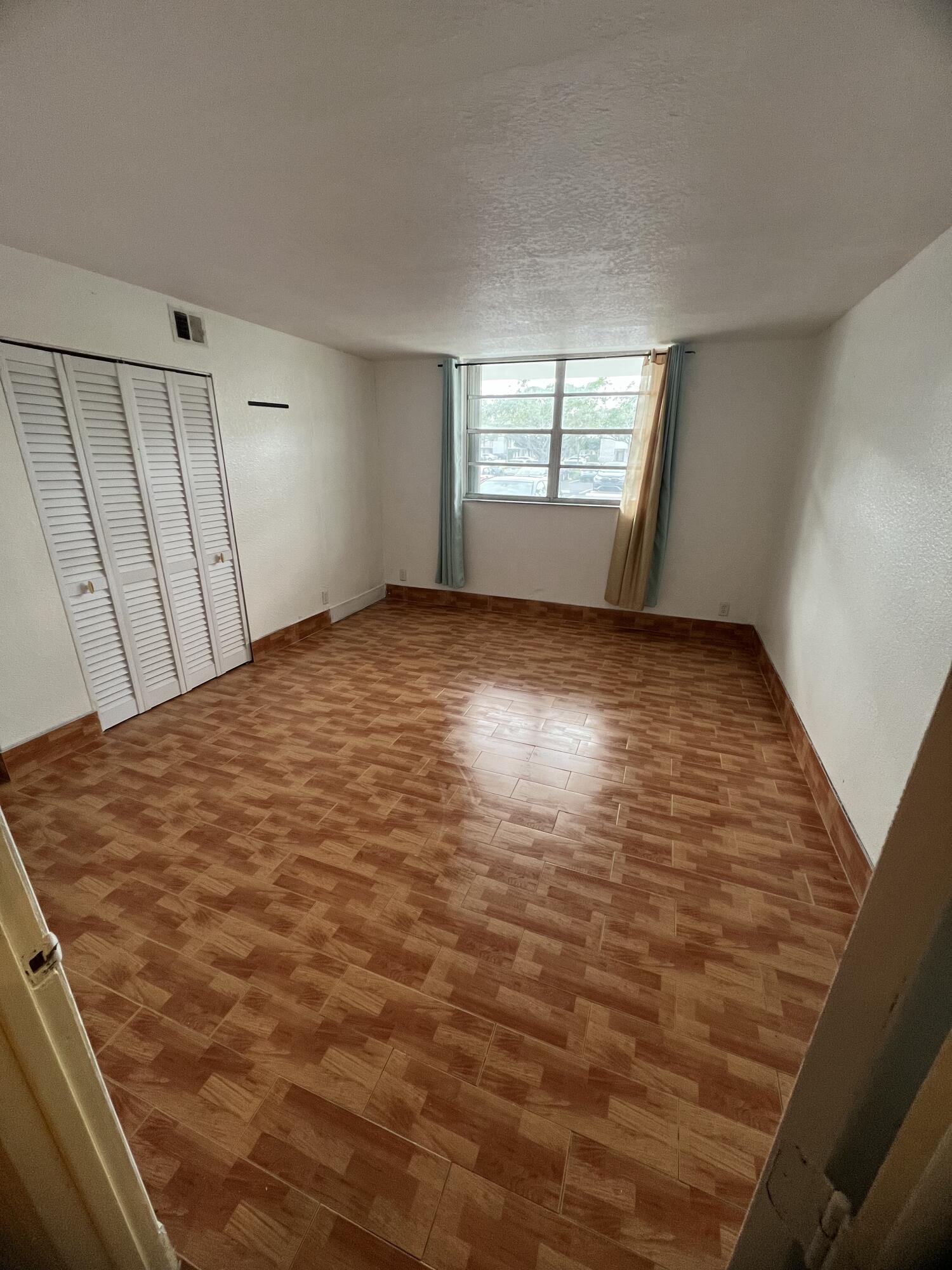 5500 Northwest 2nd Avenue, Unit 121 Boca Raton, FL 33487 - Photo 11 of 27 IMG_1450