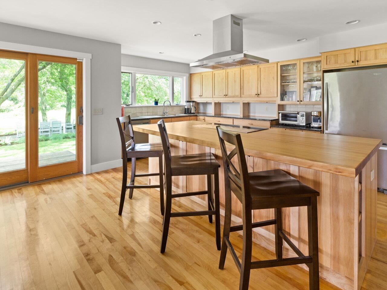 193 Beaver Creek Road Shelburne, VT 05482 - Photo 2 of 36 Gallery Image 2