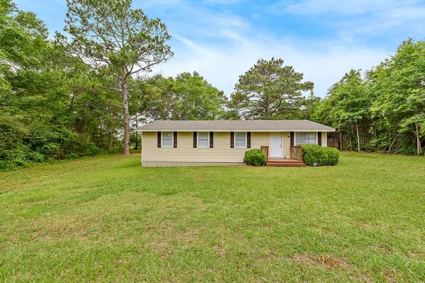 $139,500 | 631 Chancellor Street, Chancellor, AL 36316