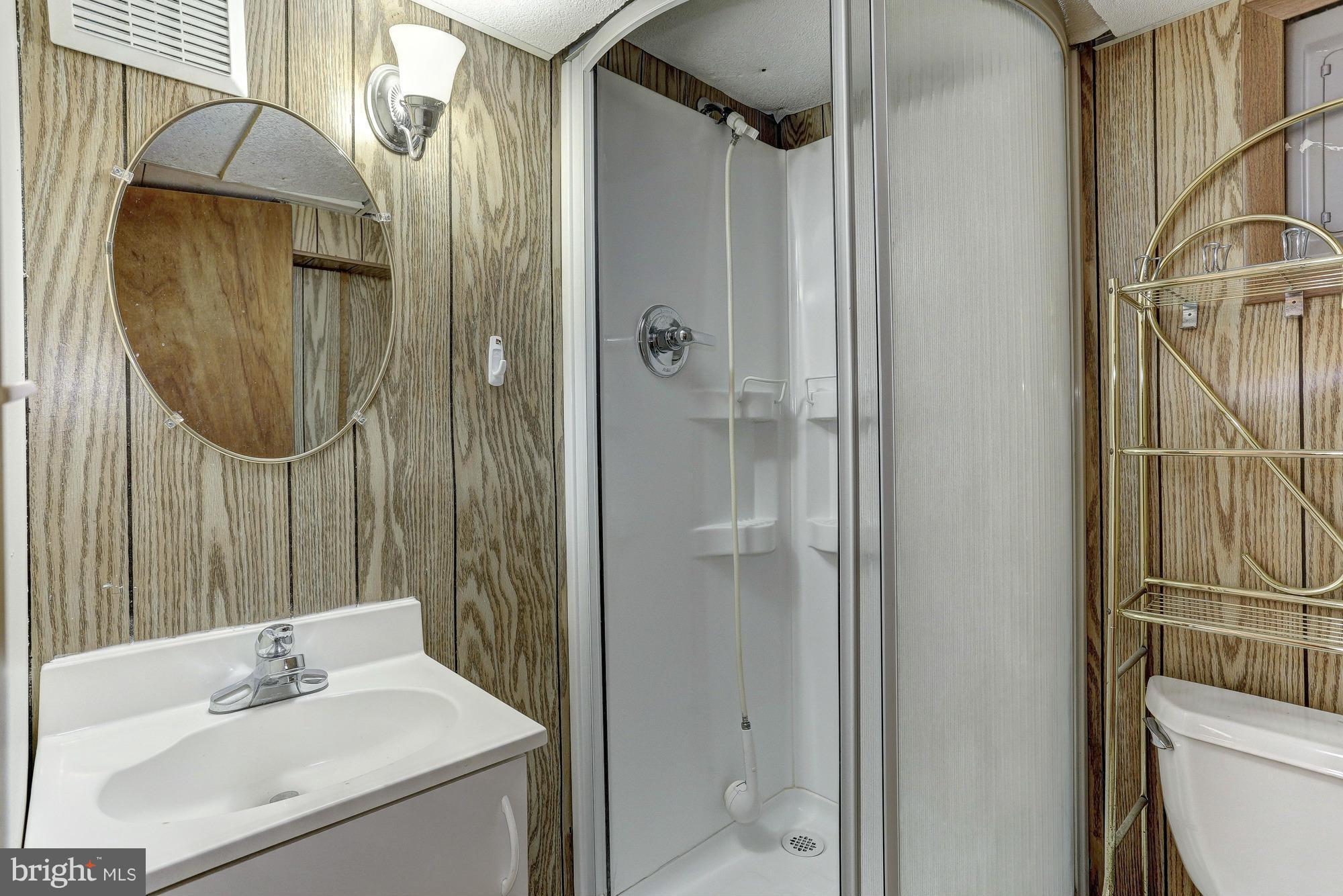 9311 Perglen Road Baltimore, MD 21236 - Photo 15 of 18 Full Bath
