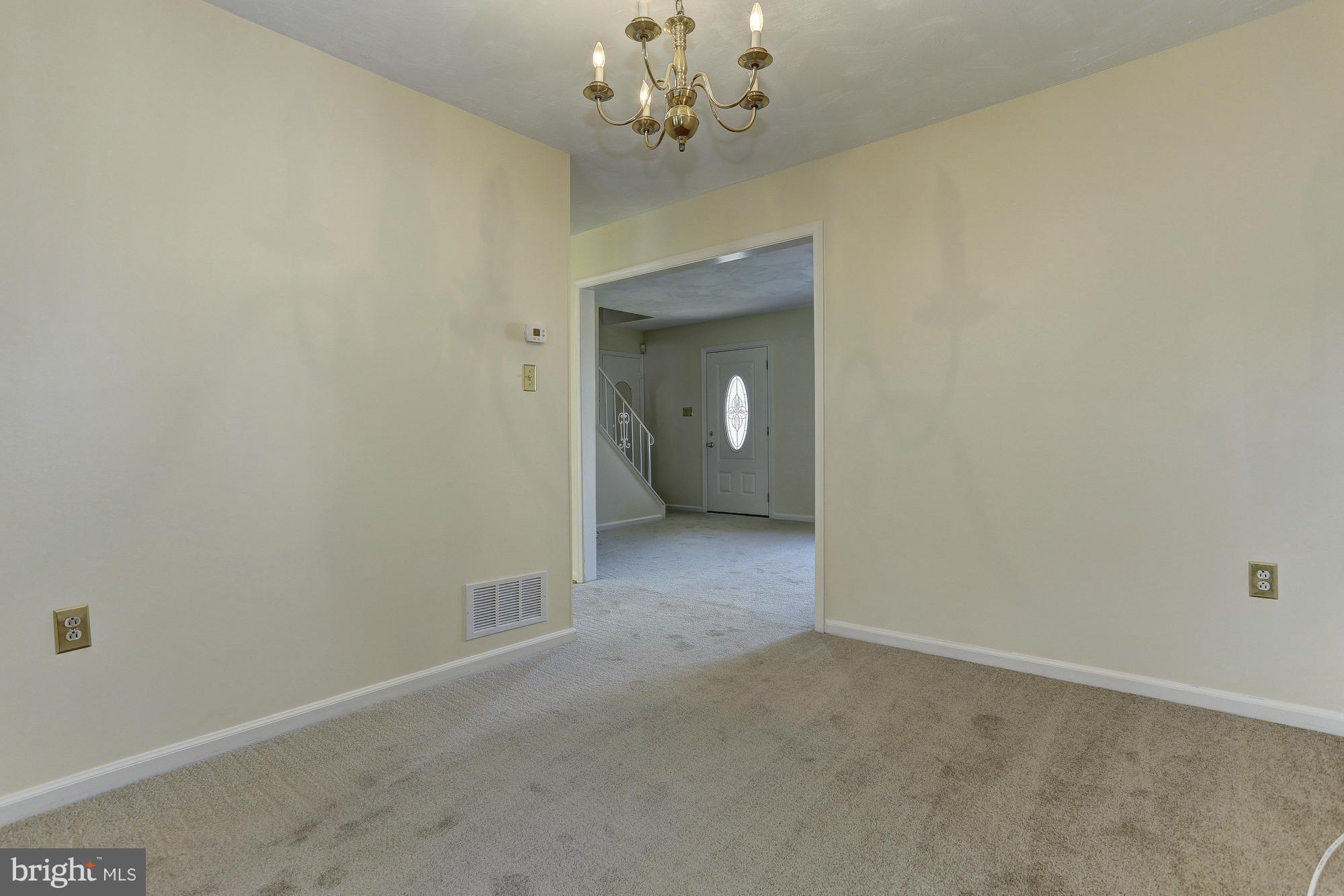 9311 Perglen Road Baltimore, MD 21236 - Photo 5 of 18 Dining Room