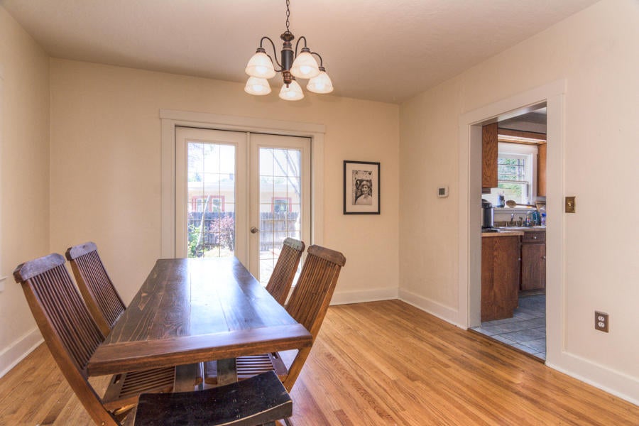607 Southwest 12th Street Redmond, OR 97756 - Photo 10 of 24 12th St SW 607 (10 of 24)