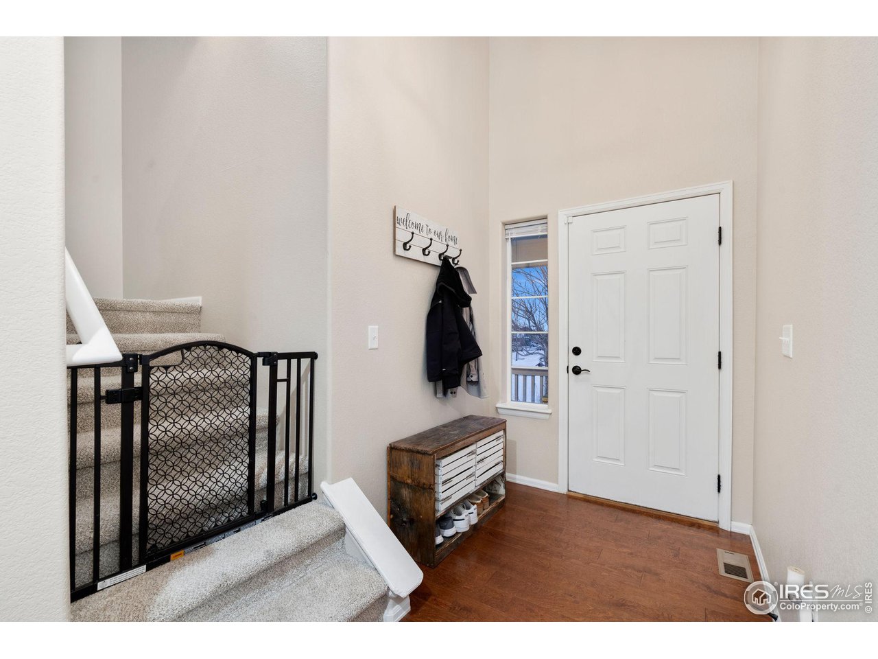 7334 23rd St Road Greeley, CO 80634 - Photo 4 of 31 a living room with a couch