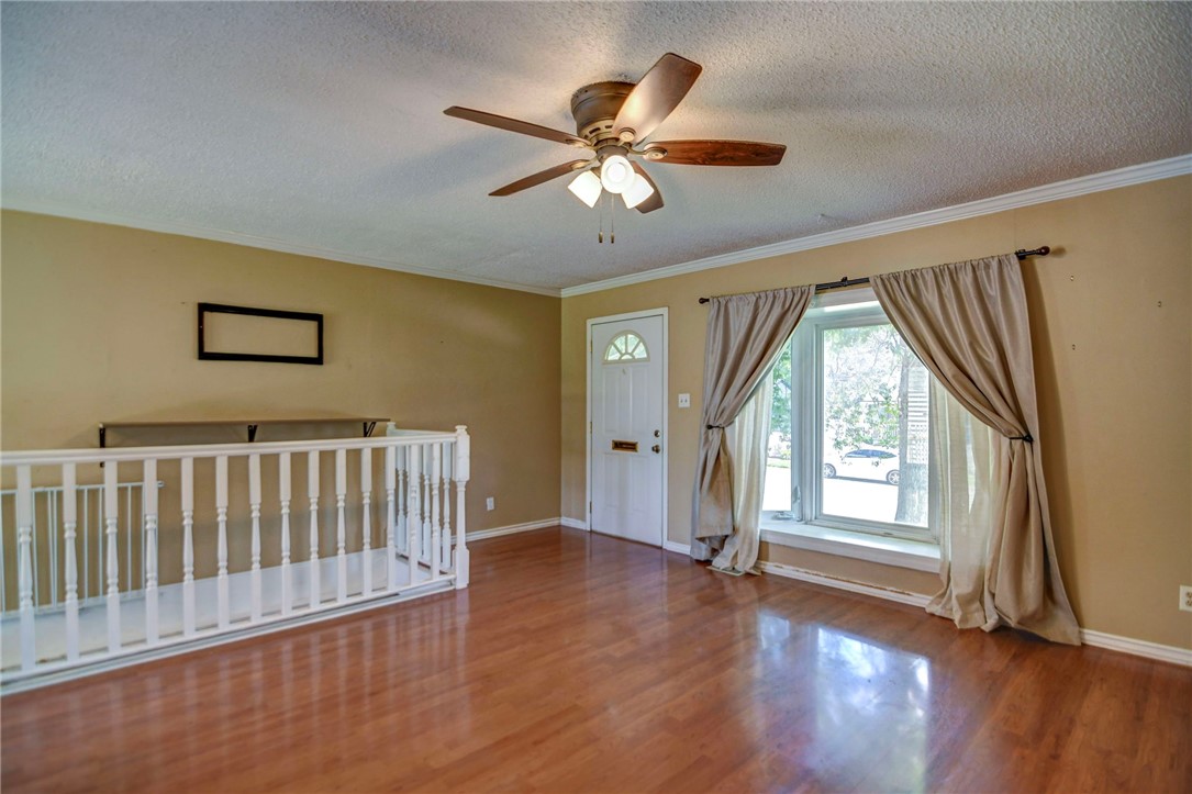 375 North Megan Drive Decatur, IL 62522 - Photo 2 of 16