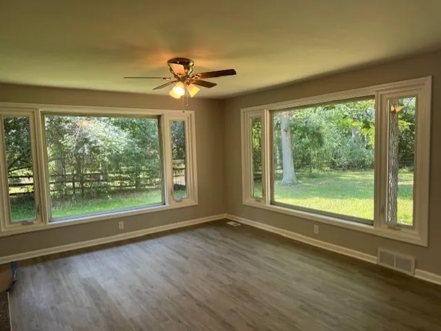 $575,000 | 28450 Shagbark Lane, Libertyville, IL 60048