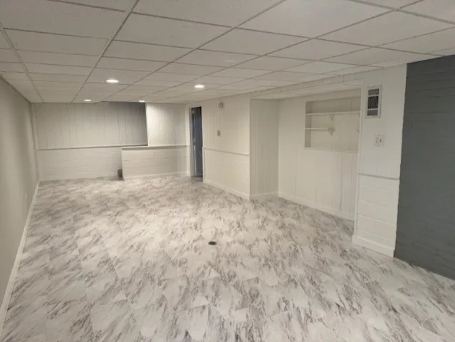 $575,000 | 28450 Shagbark Lane, Libertyville, IL 60048