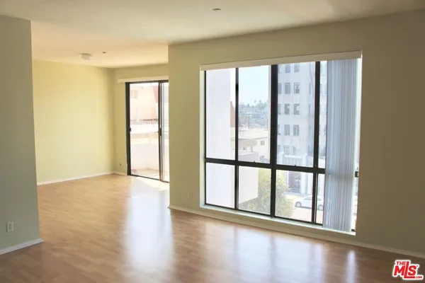 $2,450 | 533 South St Andrews Place, Unit 321, Los Angeles, CA 90020
