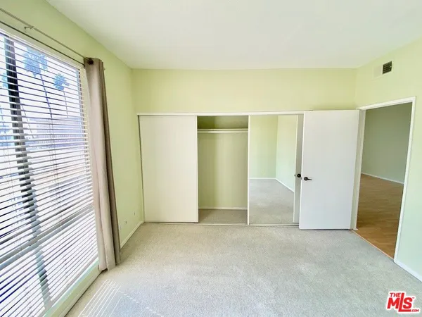 $2,450 | 533 South St Andrews Place, Unit 321, Los Angeles, CA 90020