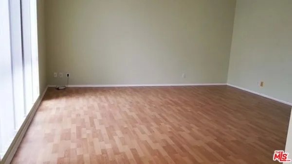 $2,450 | 533 South St Andrews Place, Unit 321, Los Angeles, CA 90020