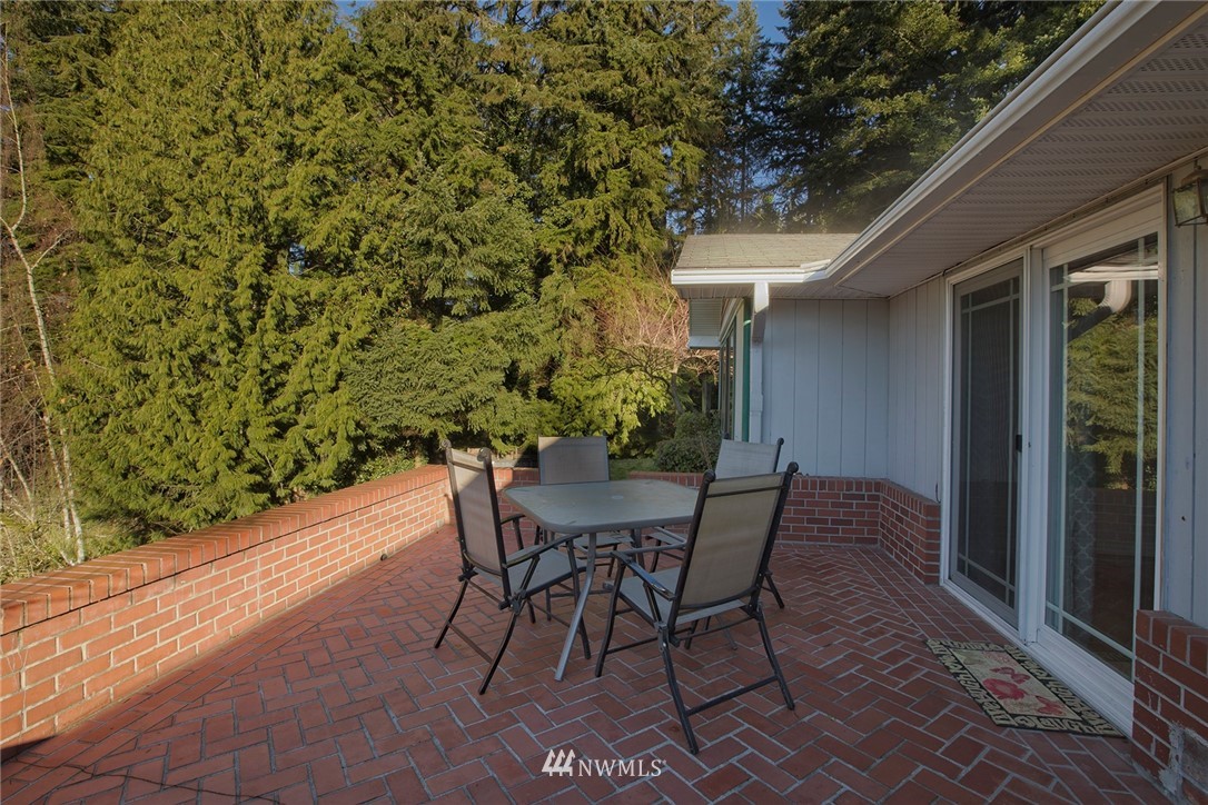 5822 172nd Street Southeast Bothell, WA 98012 - Photo 9 of 15 Gallery Image 9