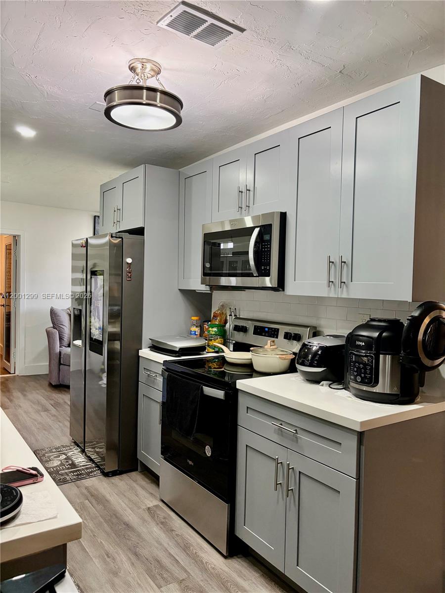11893 Southwest 197th Street Miami, FL 33177 - Photo 16 of 33