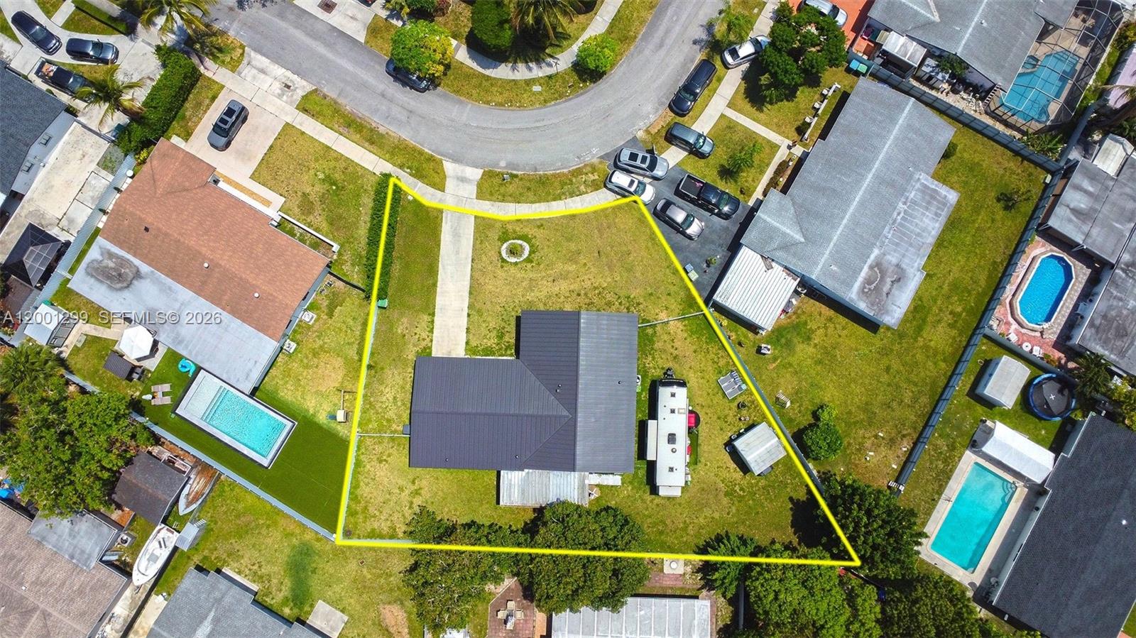 11893 Southwest 197th Street Miami, FL 33177 - Photo 3 of 33