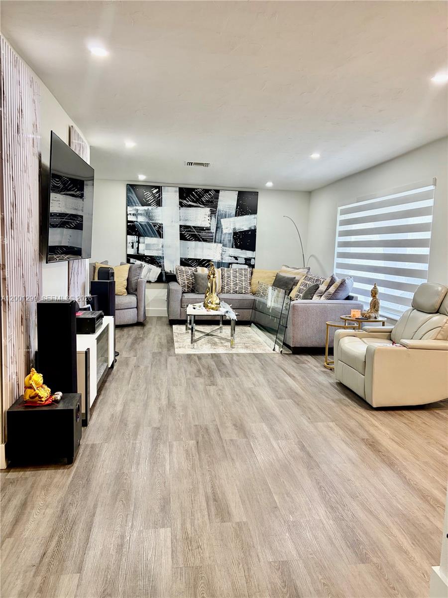 11893 Southwest 197th Street Miami, FL 33177 - Photo 8 of 33