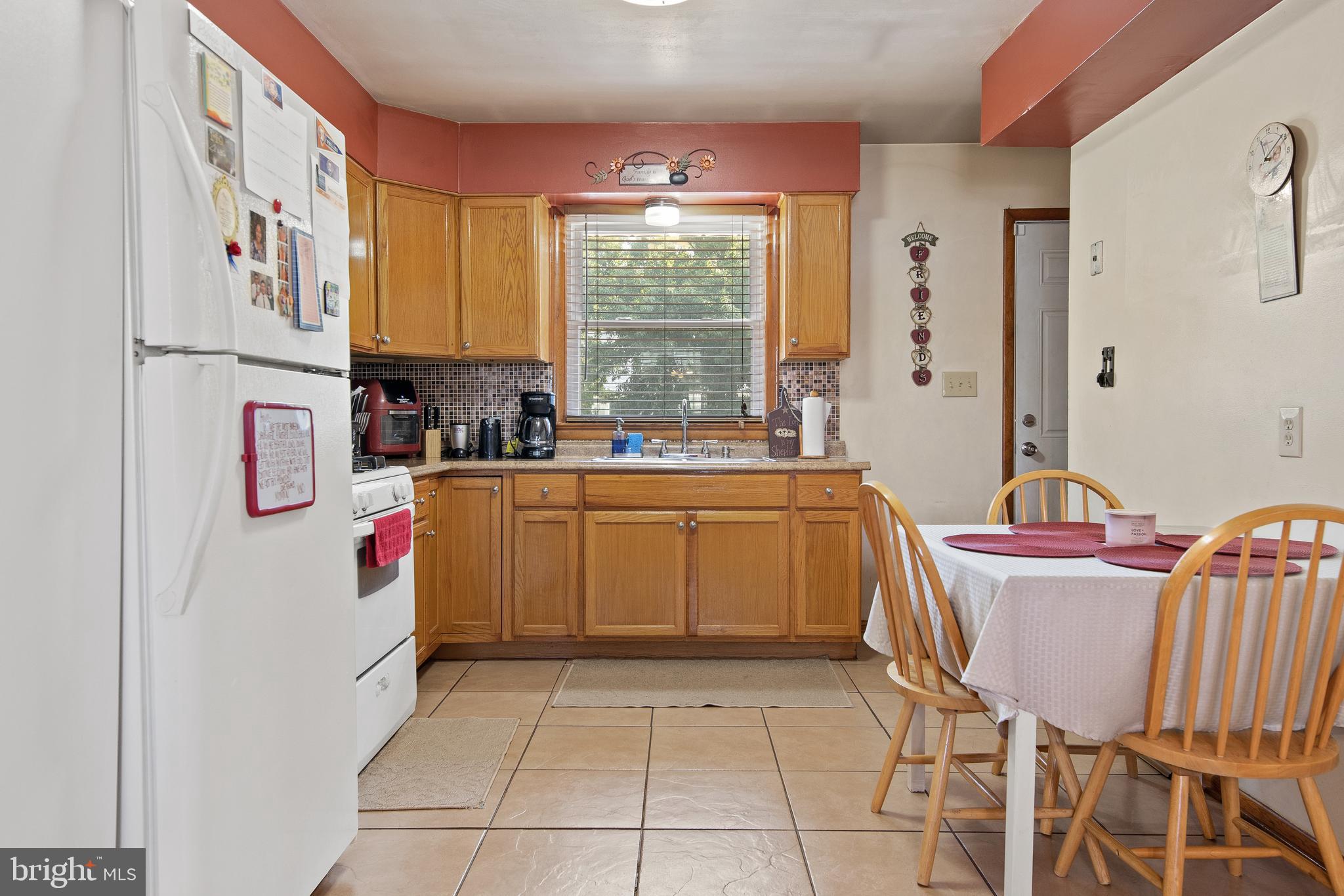 1229 Harding Road Vineland, NJ 08361 - Photo 3 of 33