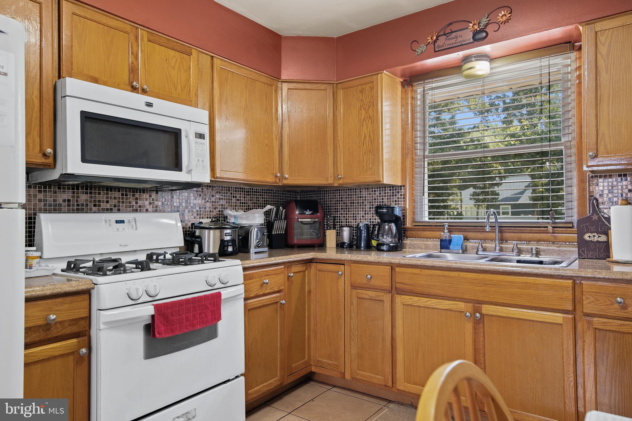 1229 Harding Road Vineland, NJ 08361 - Photo 5 of 33