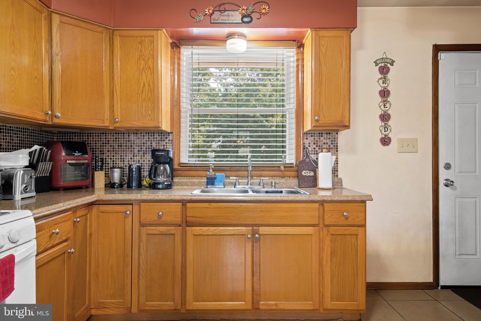 1229 Harding Road Vineland, NJ 08361 - Photo 6 of 33