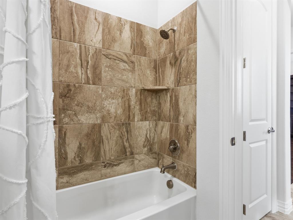 831 Rio Vista Lane Rockwall, TX 75087 - Photo 16 of 33