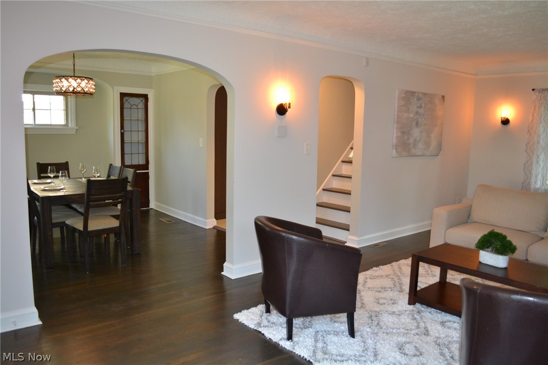 3542 Cedarbrook Road Cleveland, OH 44118 - Photo 8 of 30