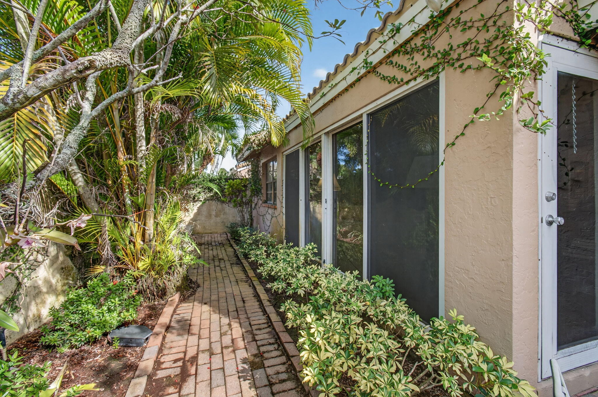11083 Applegate Lane Boynton Beach, FL 33437 - Photo 6 of 69 63-web-or-mls-DSC_2332