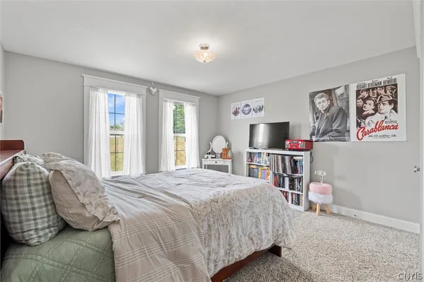 $549,900 | 104 Arch Stone Way, Camillus, NY 13031