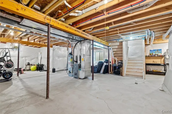 $549,900 | 104 Arch Stone Way, Camillus, NY 13031