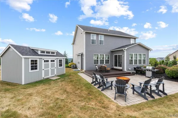 $549,900 | 104 Arch Stone Way, Camillus, NY 13031