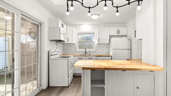 $278,000 | 145 Jason Street, Pittsfield, MA 01201