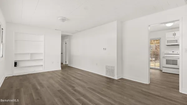 $278,000 | 145 Jason Street, Pittsfield, MA 01201