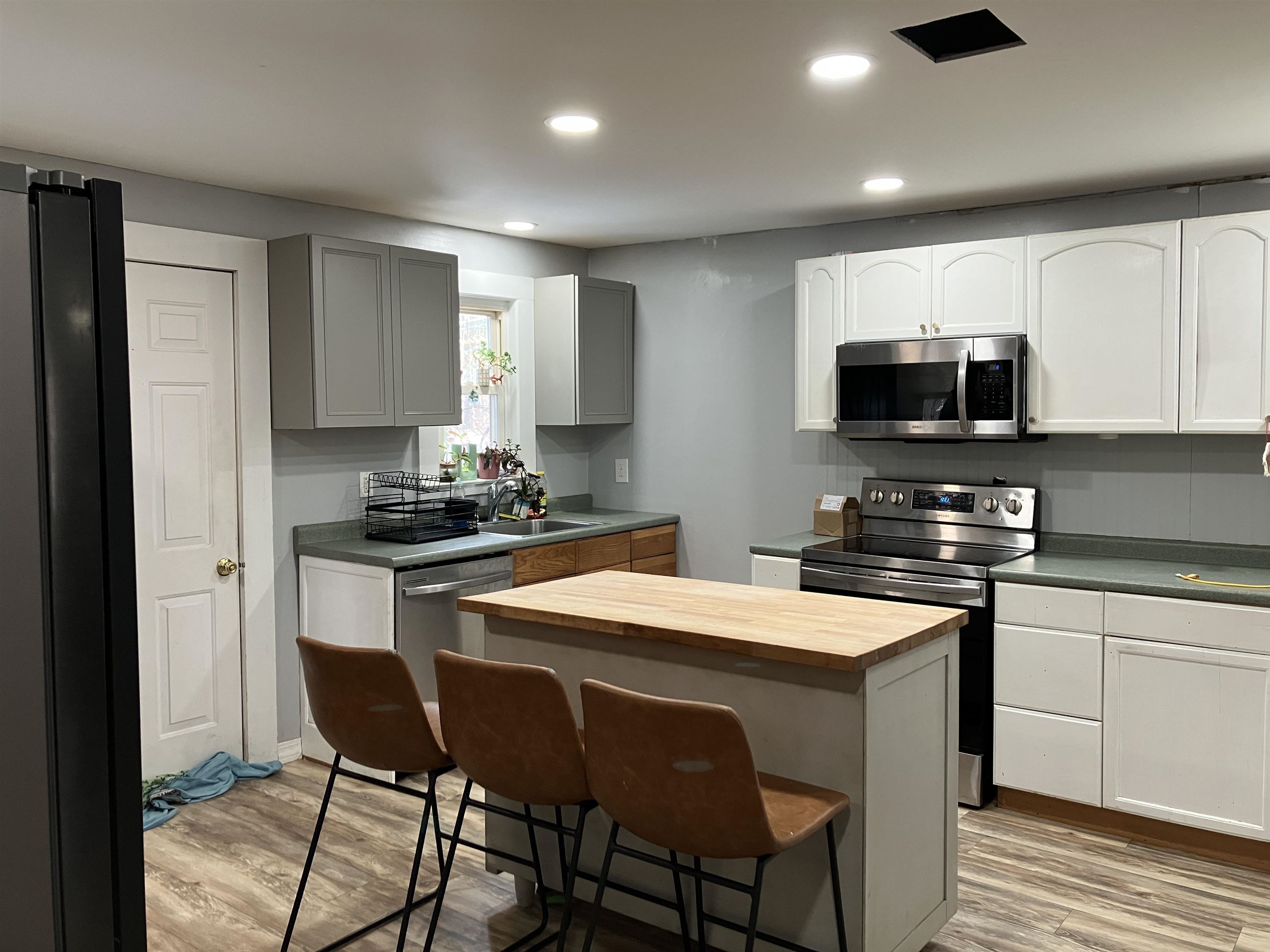 5 Jefferson Avenue Rochester, NH 03867 - Photo 7 of 17