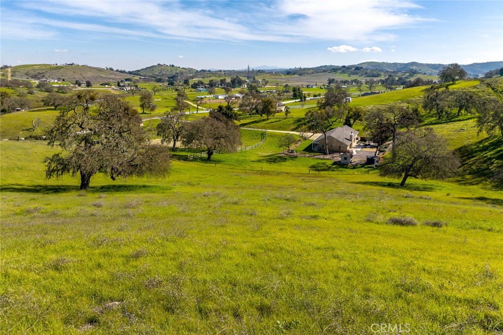 1855 Hanging Tree Road Templeton, CA 93465 - Photo 17 of 20