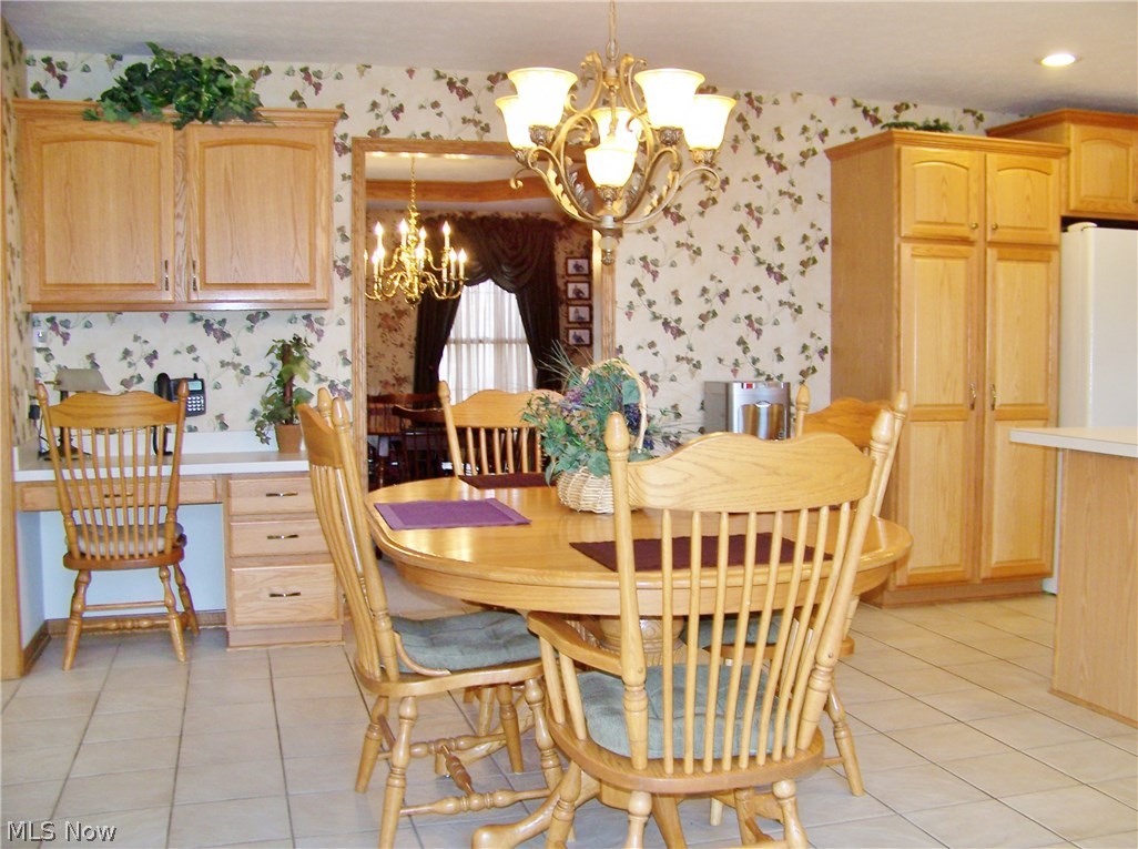 4531 Windfall Road Medina, OH 44256 - Photo 8 of 31 Kitchen eating area