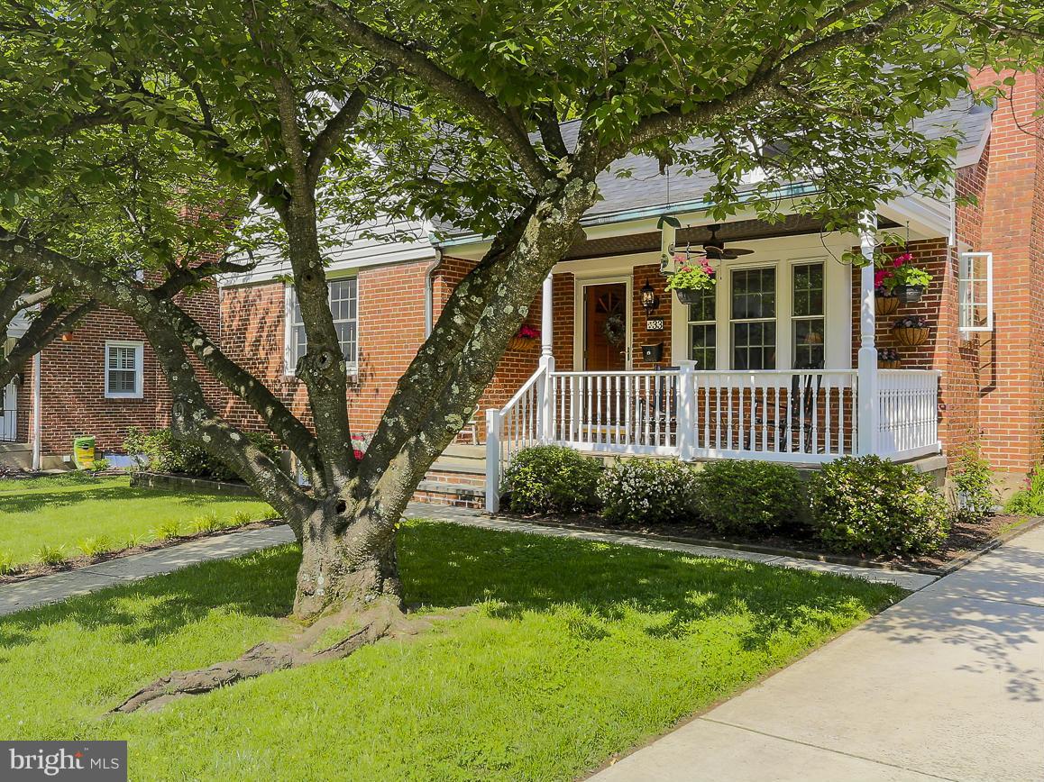 33 Dungarrie Road Catonsville, MD 21228 - Photo 1 of 29 Charming Cape Cod in Dunmore!