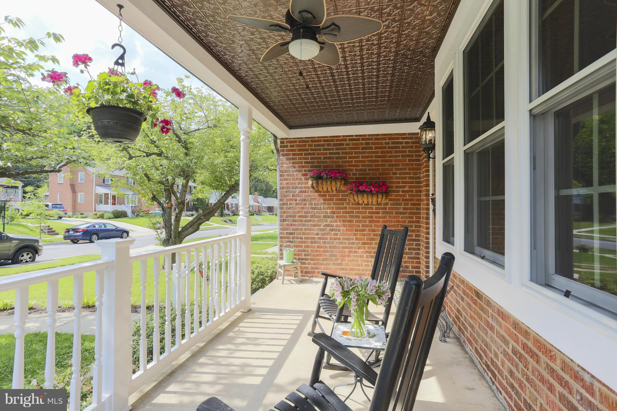 33 Dungarrie Road Catonsville, MD 21228 - Photo 21 of 29 Sweet Front Porch