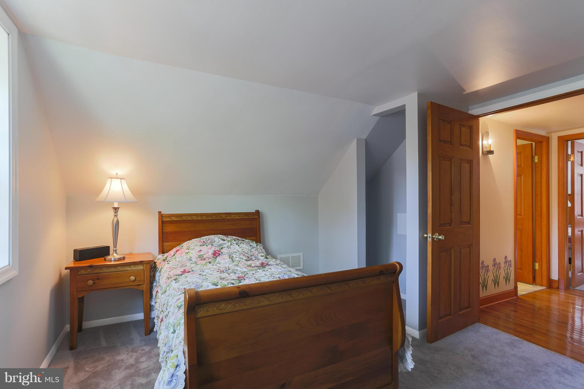 33 Dungarrie Road Catonsville, MD 21228 - Photo 24 of 29 4th Bedroom
