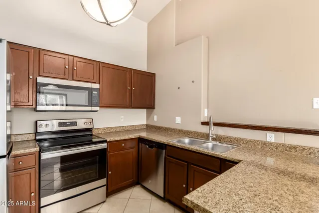 $1,800 | 3492 South 162nd Lane, Goodyear, AZ 85338