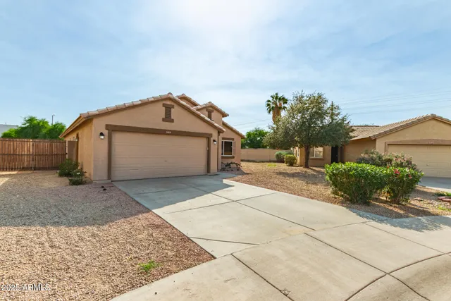 $1,800 | 3492 South 162nd Lane, Goodyear, AZ 85338
