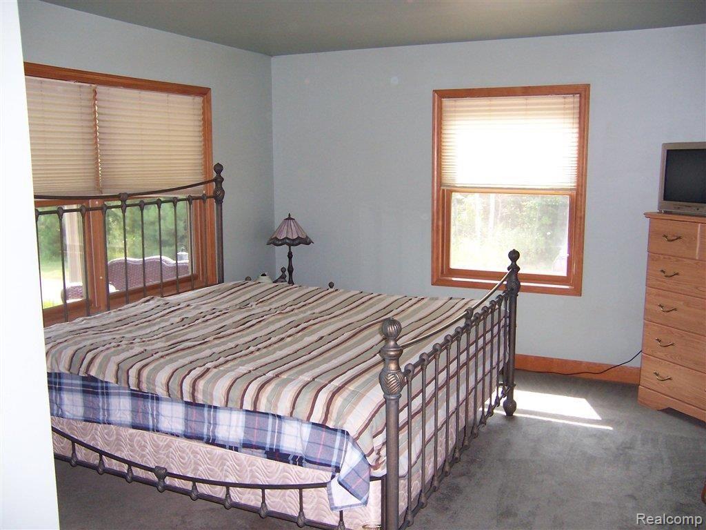 8310 Frith Road Columbus, MI 48063 - Photo 10 of 24 014.JPG