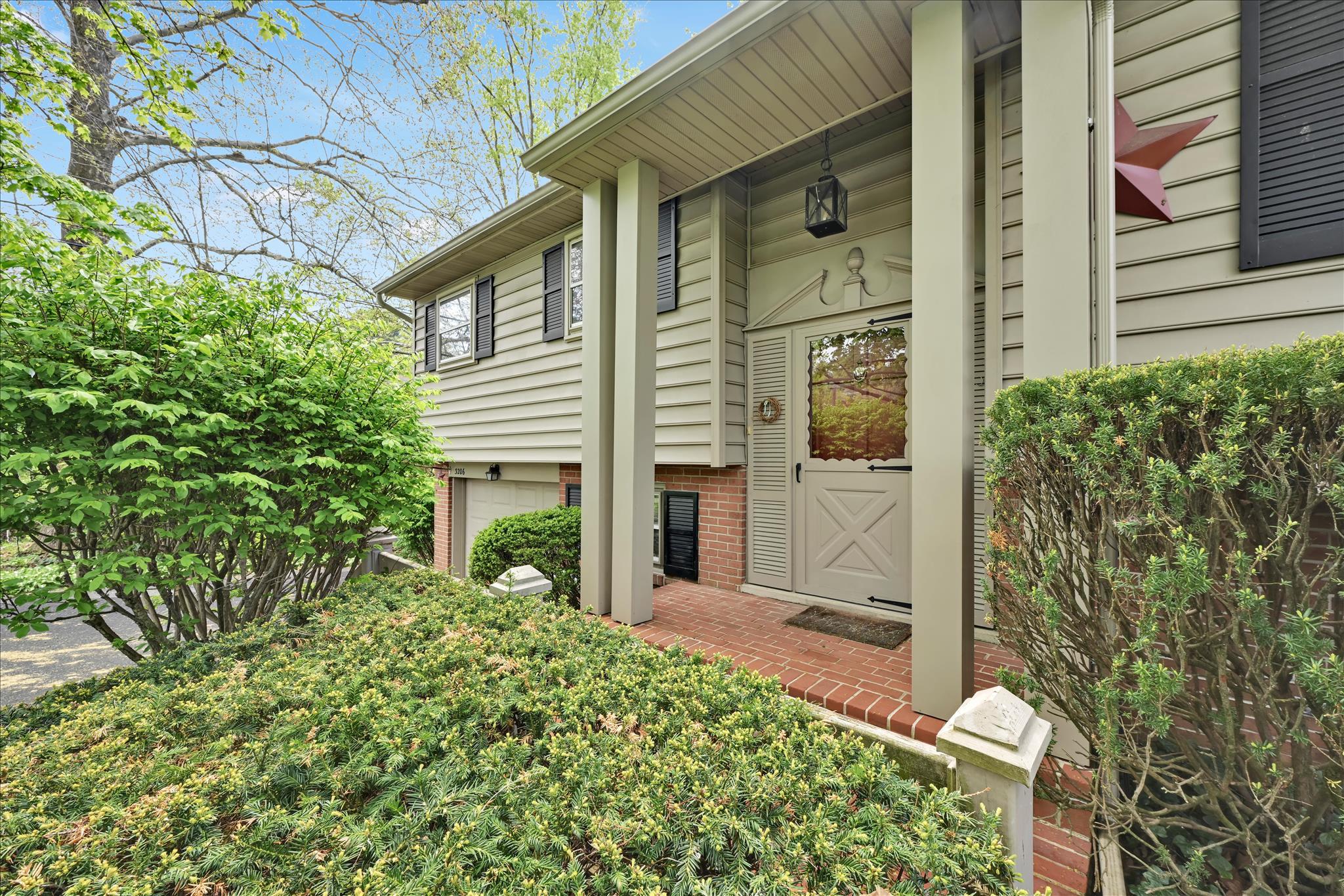 3206 Nolt Road Lancaster, PA 17601 - Photo 3 of 35 Front Brick Entrance
