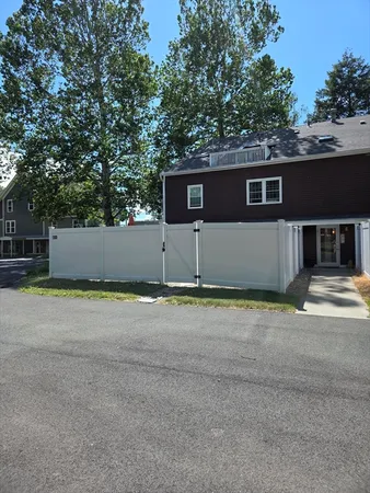 $350,000 | 62 Main Street, Unit 6 2, Hatfield, MA 01038