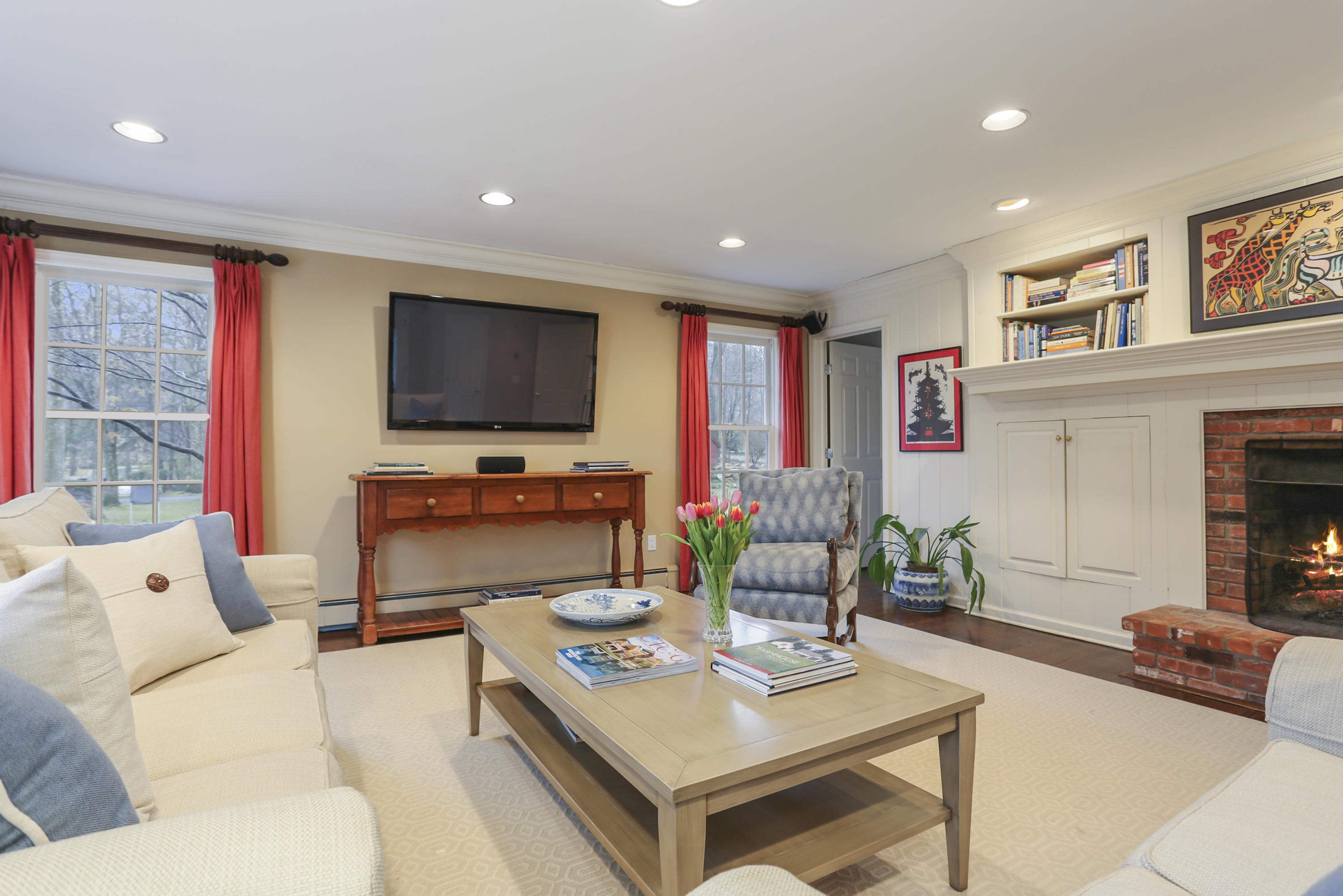 81 Rilling Ridge New Canaan, CT 06840 - Photo 13 of 44 018-photo-family-room-9037202