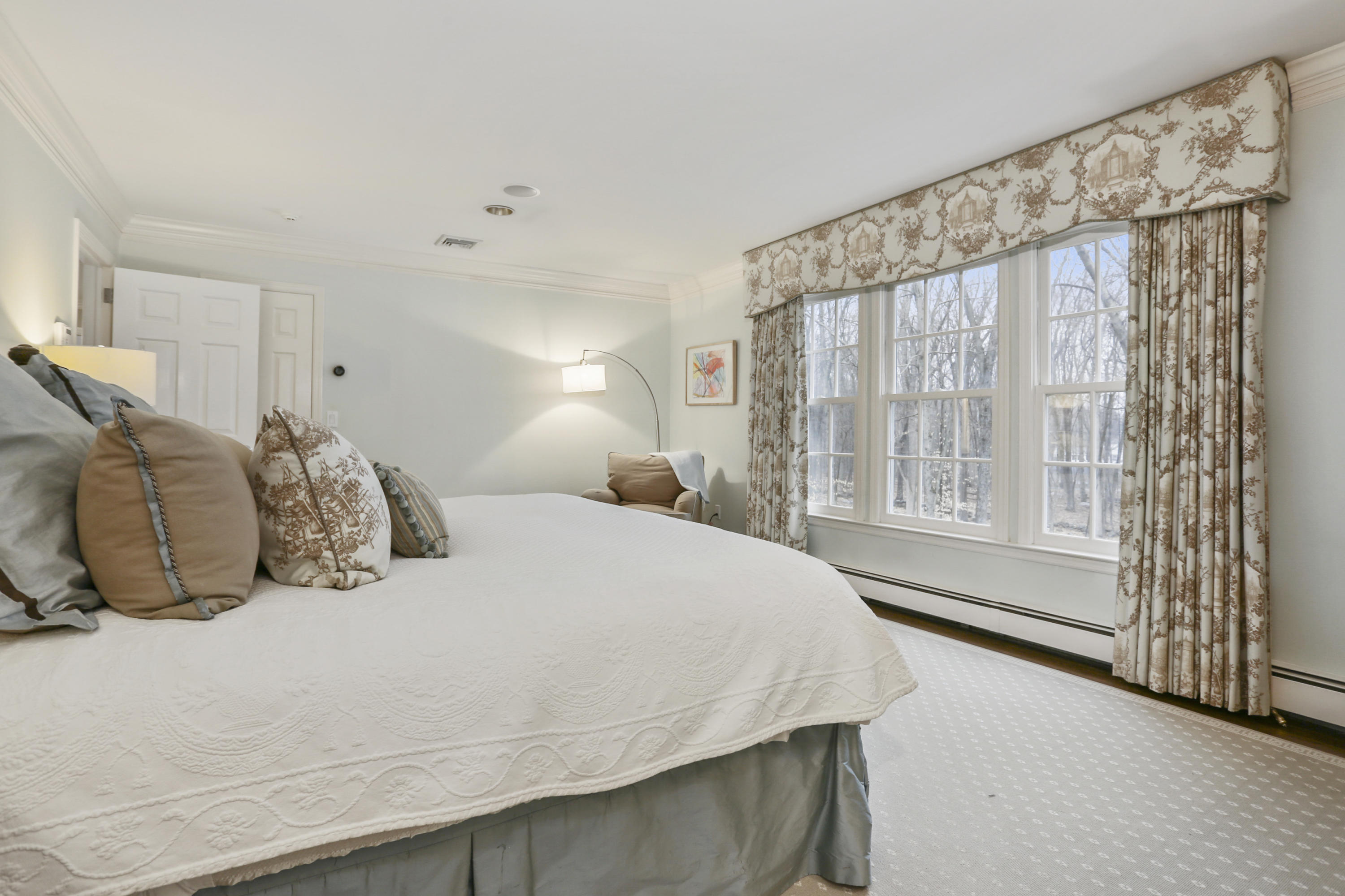 81 Rilling Ridge New Canaan, CT 06840 - Photo 28 of 44 044-photo-main-bedroom-9037167