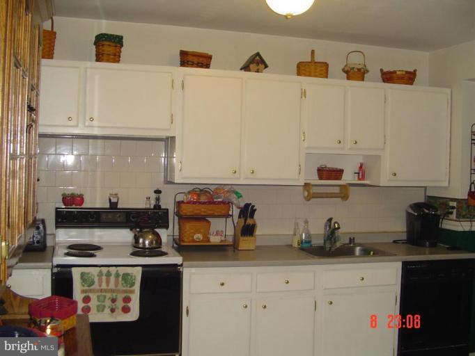 3517 Santee Road Nottingham, MD 21236 - Photo 6 of 16 Kitchen