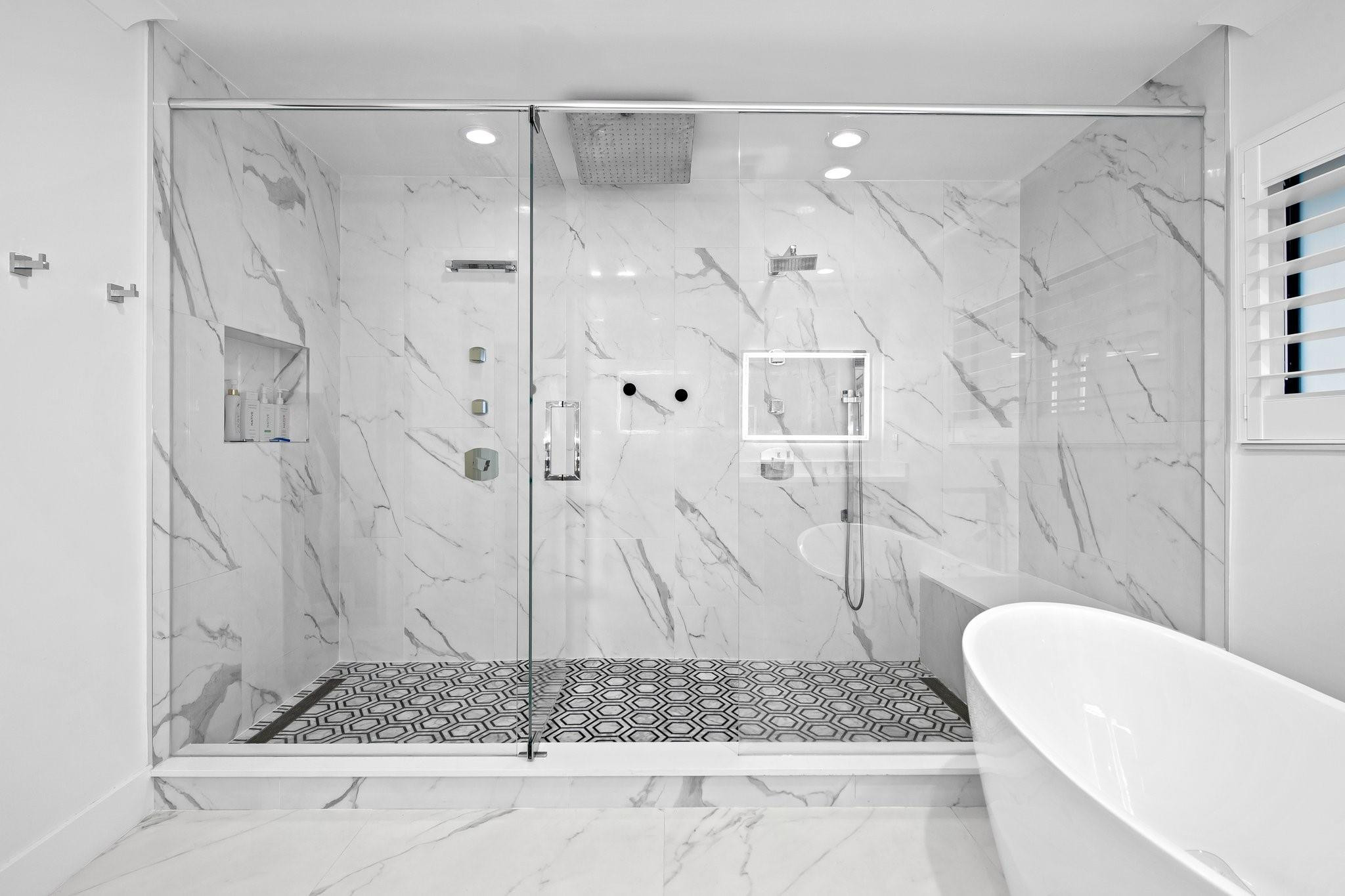 5751 Plantation Road Plantation, FL 33317 - Photo 18 of 32 a bathroom with a shower