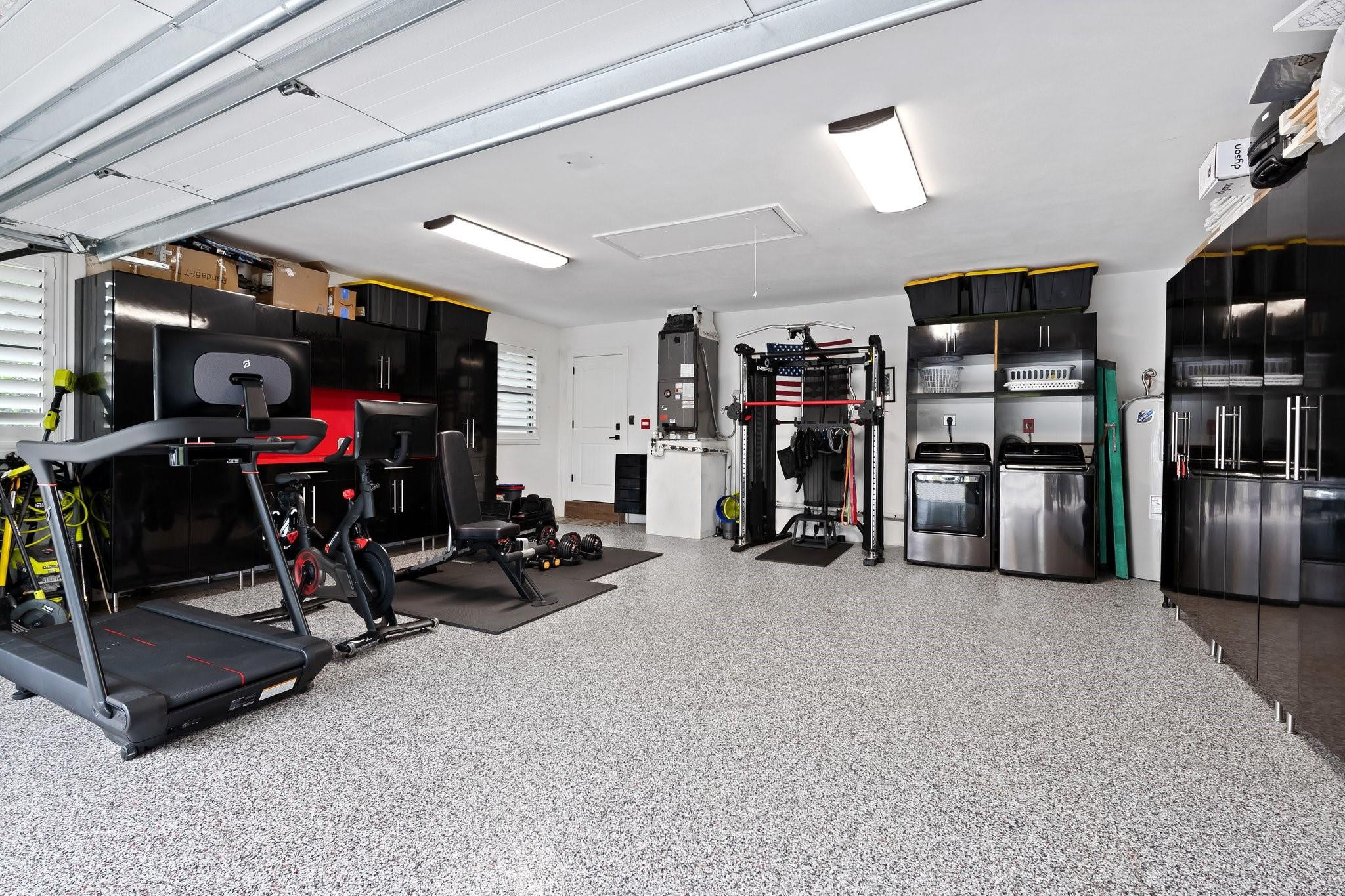 5751 Plantation Road Plantation, FL 33317 - Photo 24 of 32 a view of a room with gym equipment