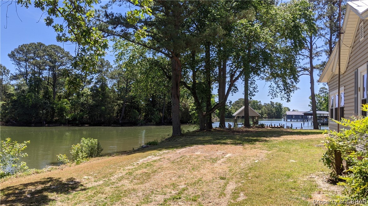 4543 John's Point Road Gloucester, VA 23061 - Photo 11 of 30