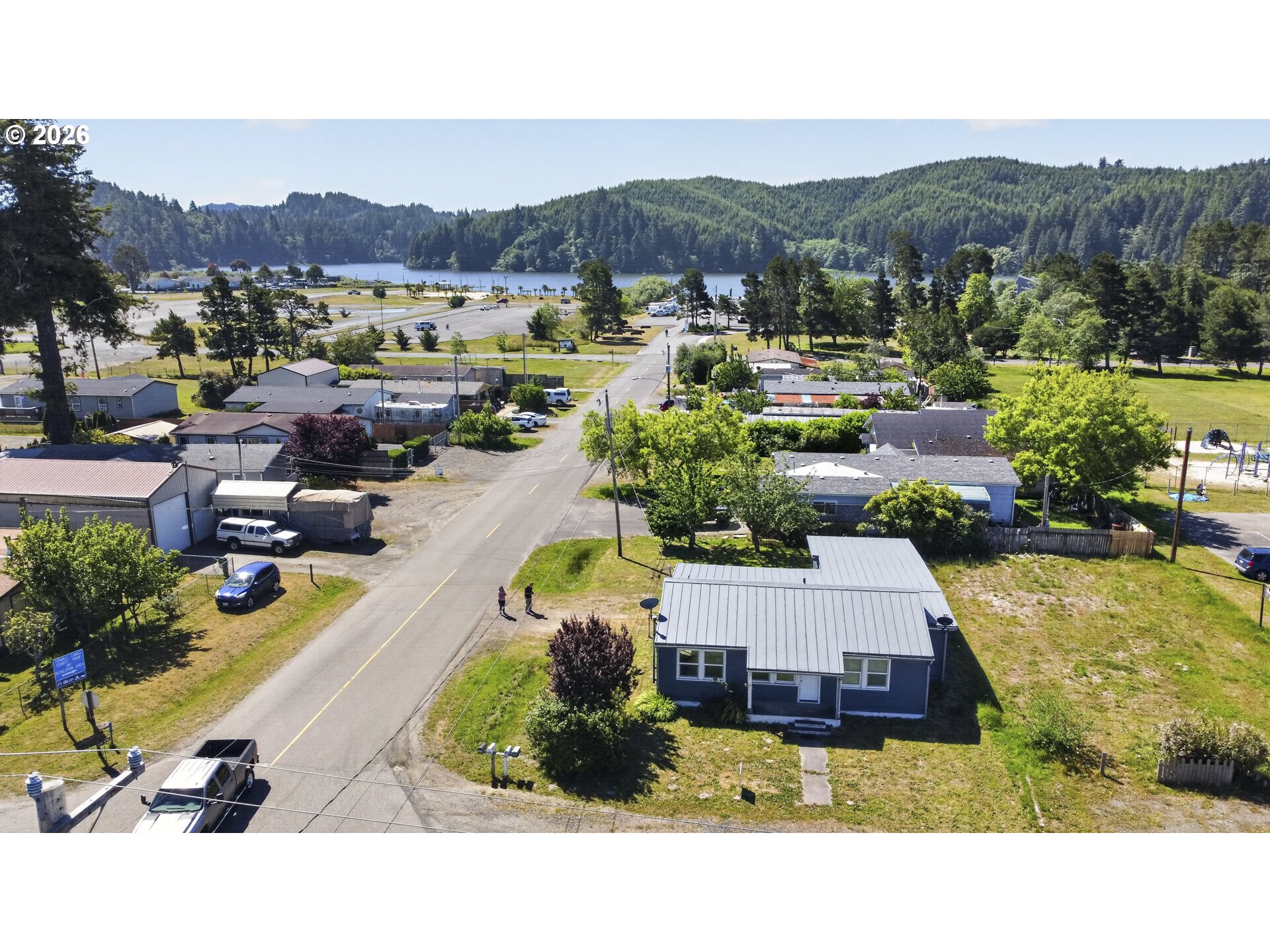 1025 North Lake Road Lakeside, OR 97449 - Photo 16 of 31