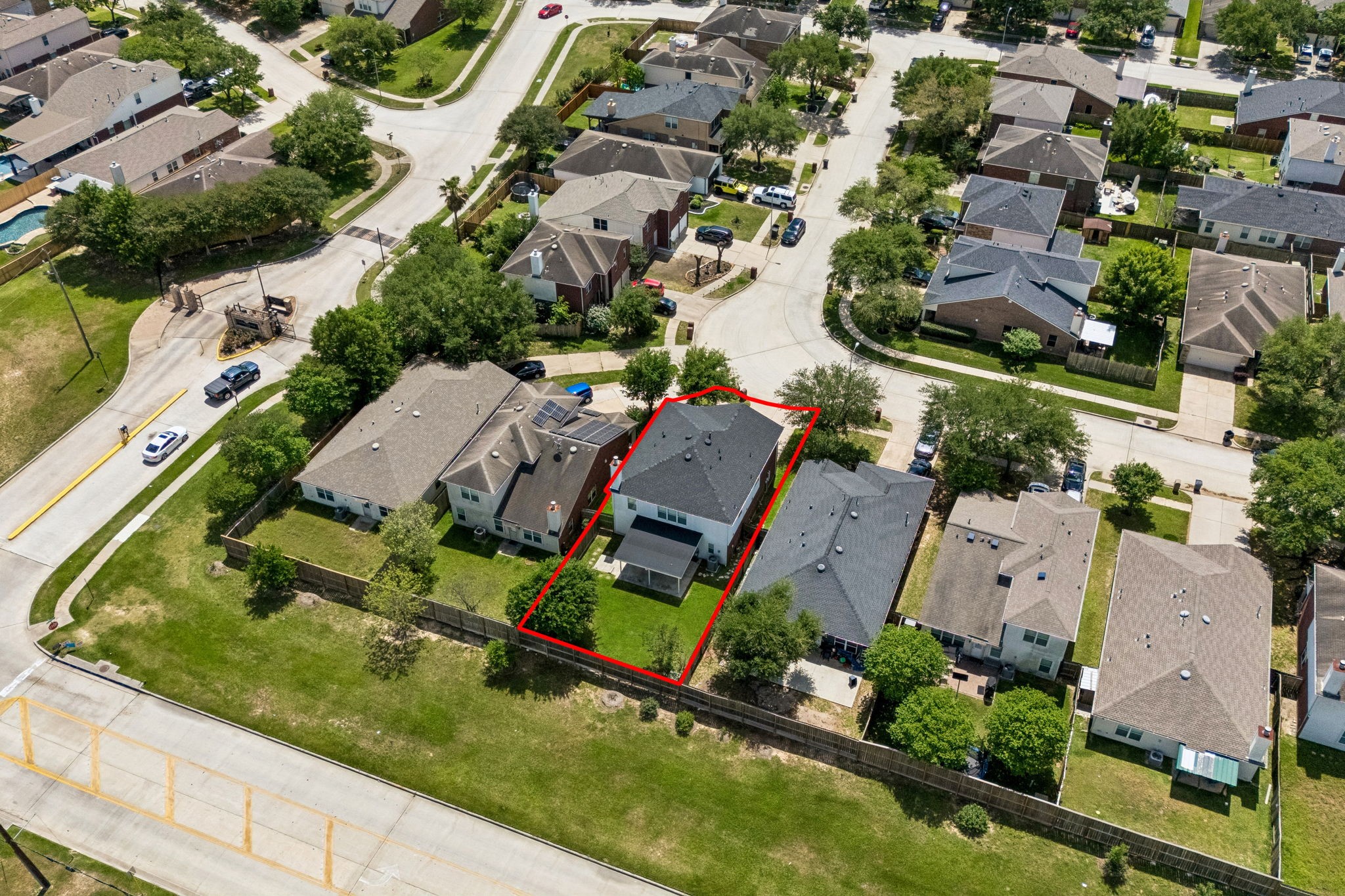 527 Cypresswood Knoll Spring, TX 77373 - Photo 15 of 15 an aerial view of residential houses with outdoor space