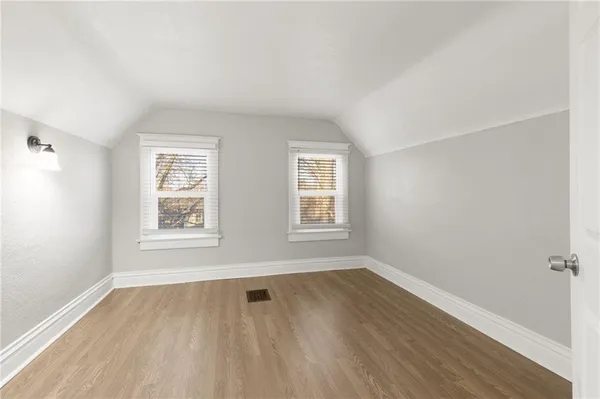 $244,999 | 2961 Lockridge Avenue, Kansas City, MO 64128