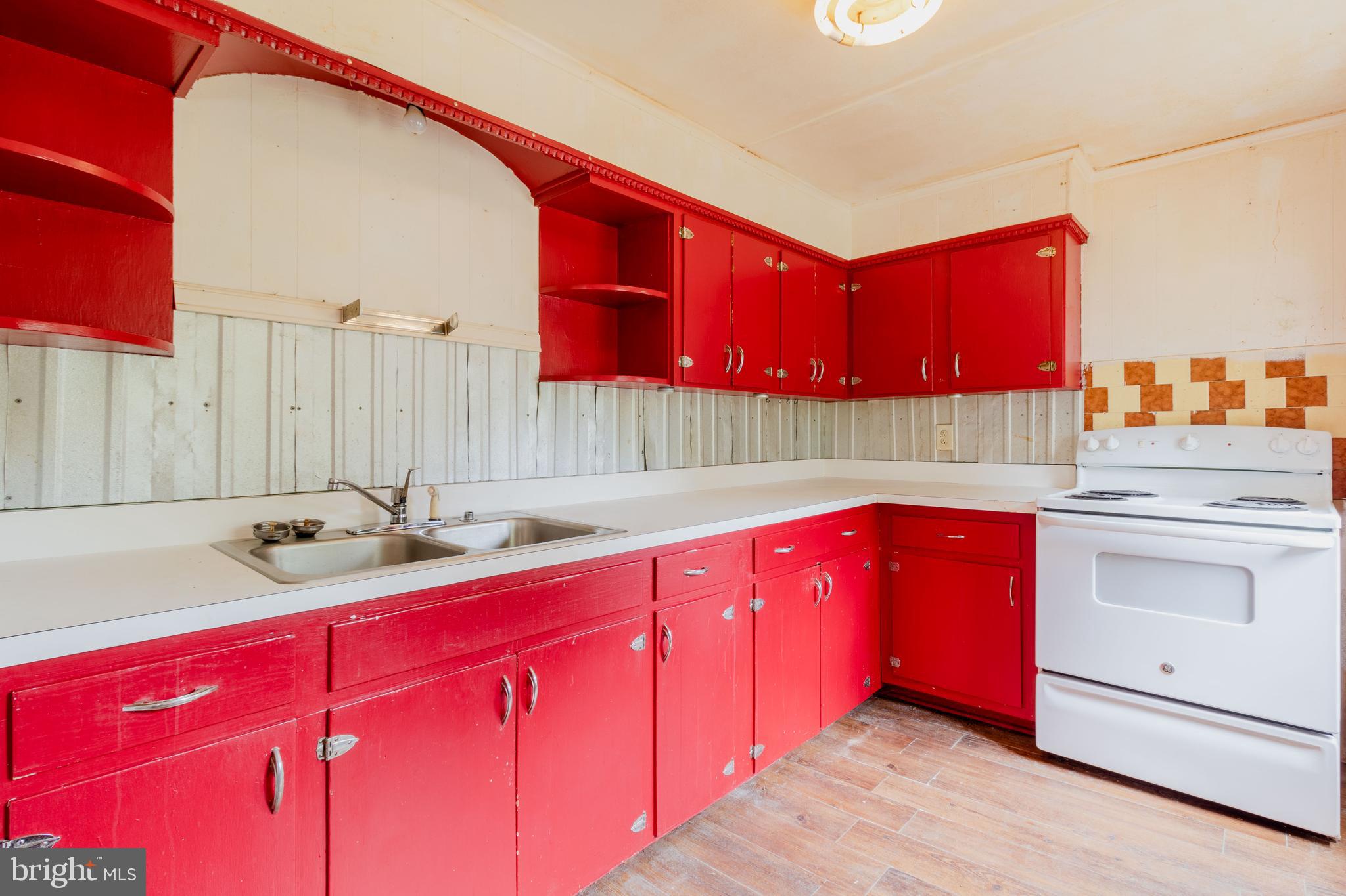 2112 Cox Road Crofton, MD 21114 - Photo 18 of 32 Gallery Image 18